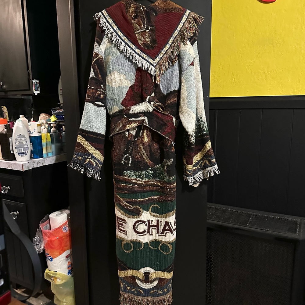 EUC RARE Robe Coat - horses sz M/L - Picture 2 of 7
